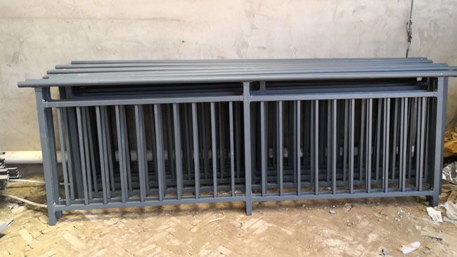 鋅鋼樓梯護欄1.jpg 鋅鋼樓梯護欄1.jpg